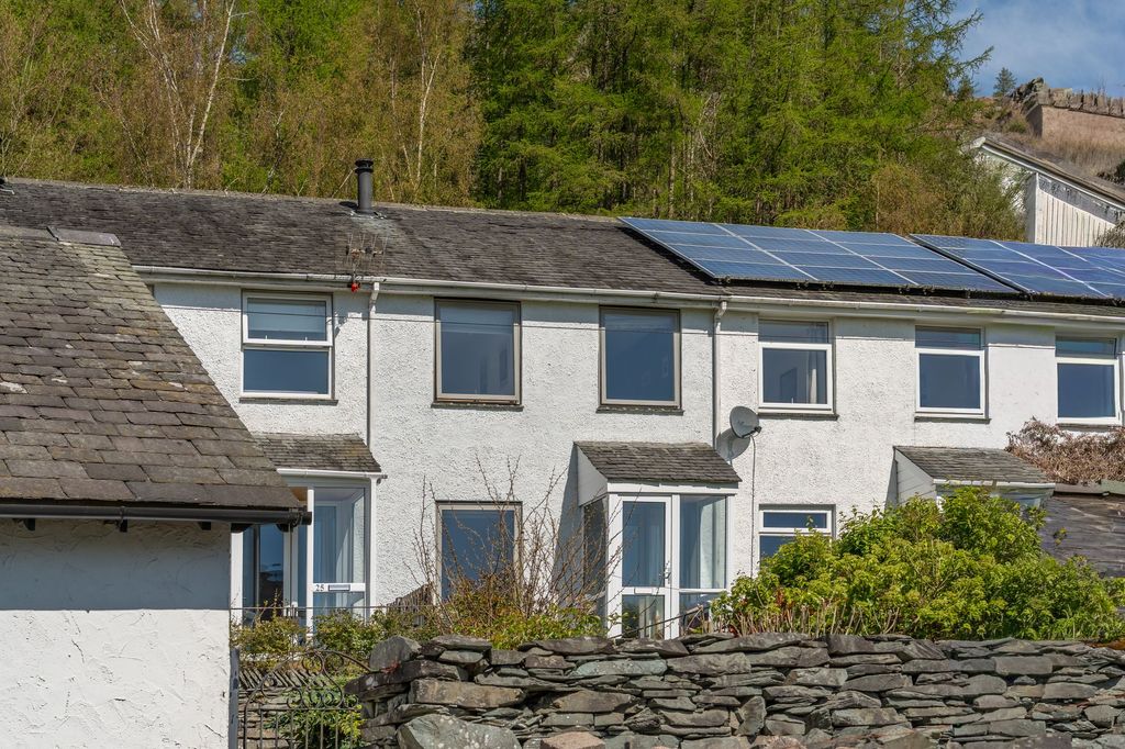 3 bed terraced house for sale25 Thrang Brow, Chapel Stile, Ambleside LA22