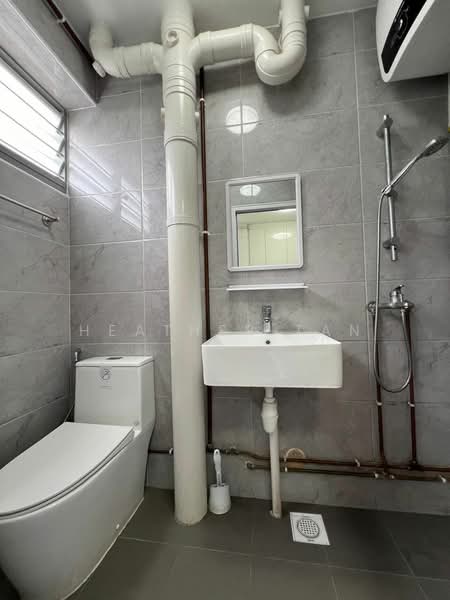 Additional image 11 of 12 Toh Yi Drive
