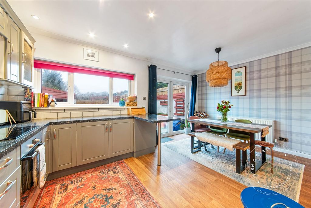 Additional image 9 of 3 bed semi-detached house for saleFairways Crescent, Fairwater, Cardiff CF5