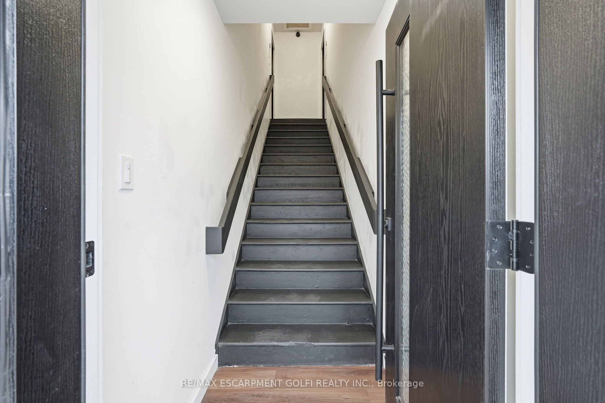 Additional image 3 of 3-4876 Simcoe Street, Niagara Falls, ON, L2E 1V9