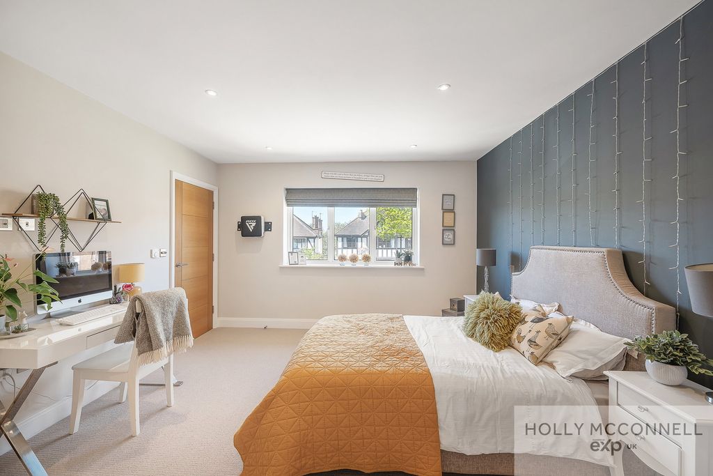 Additional image 25 of 6 bed detached house for saleBird In Hand Lane, Bromley BR1