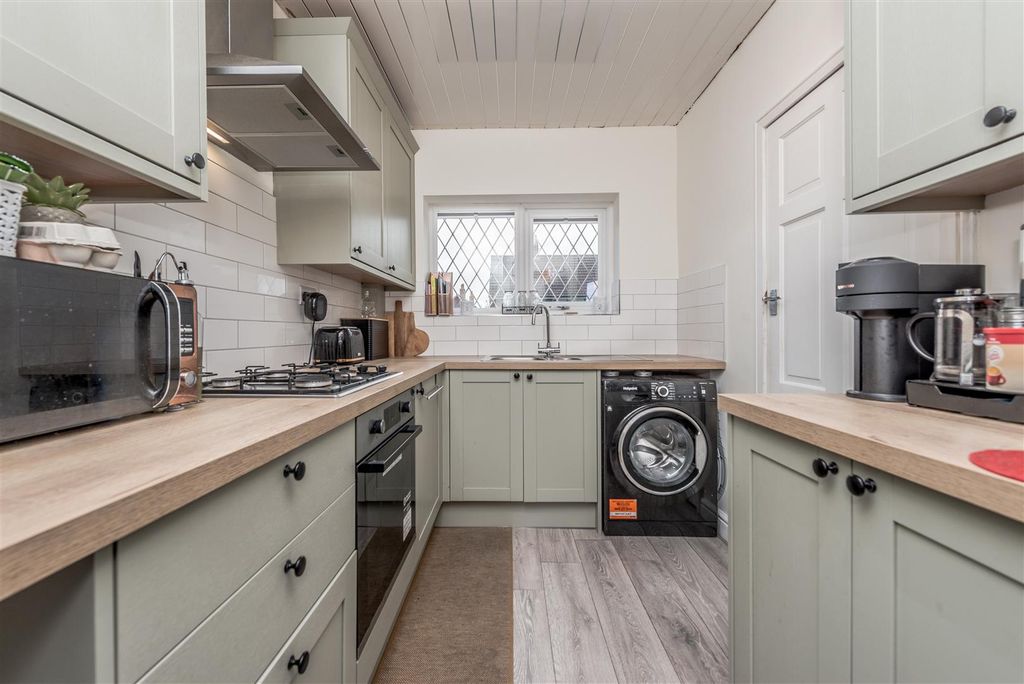 Additional image 9 of 3 bed terraced house for saleSwallow Crescent, Wortley, Leeds LS12