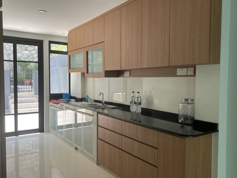 Additional image 4 of Terrace house within mins walk to MRT