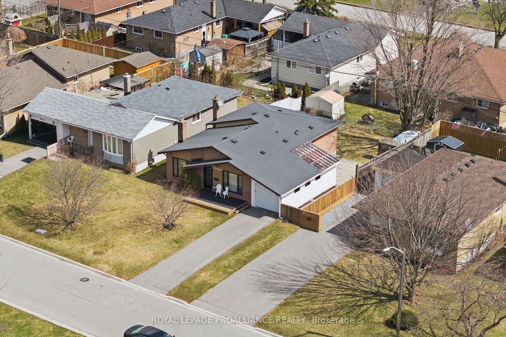 Additional image 2 of 903 Naroch Boulevard, Pickering, ON, L1W 1T1