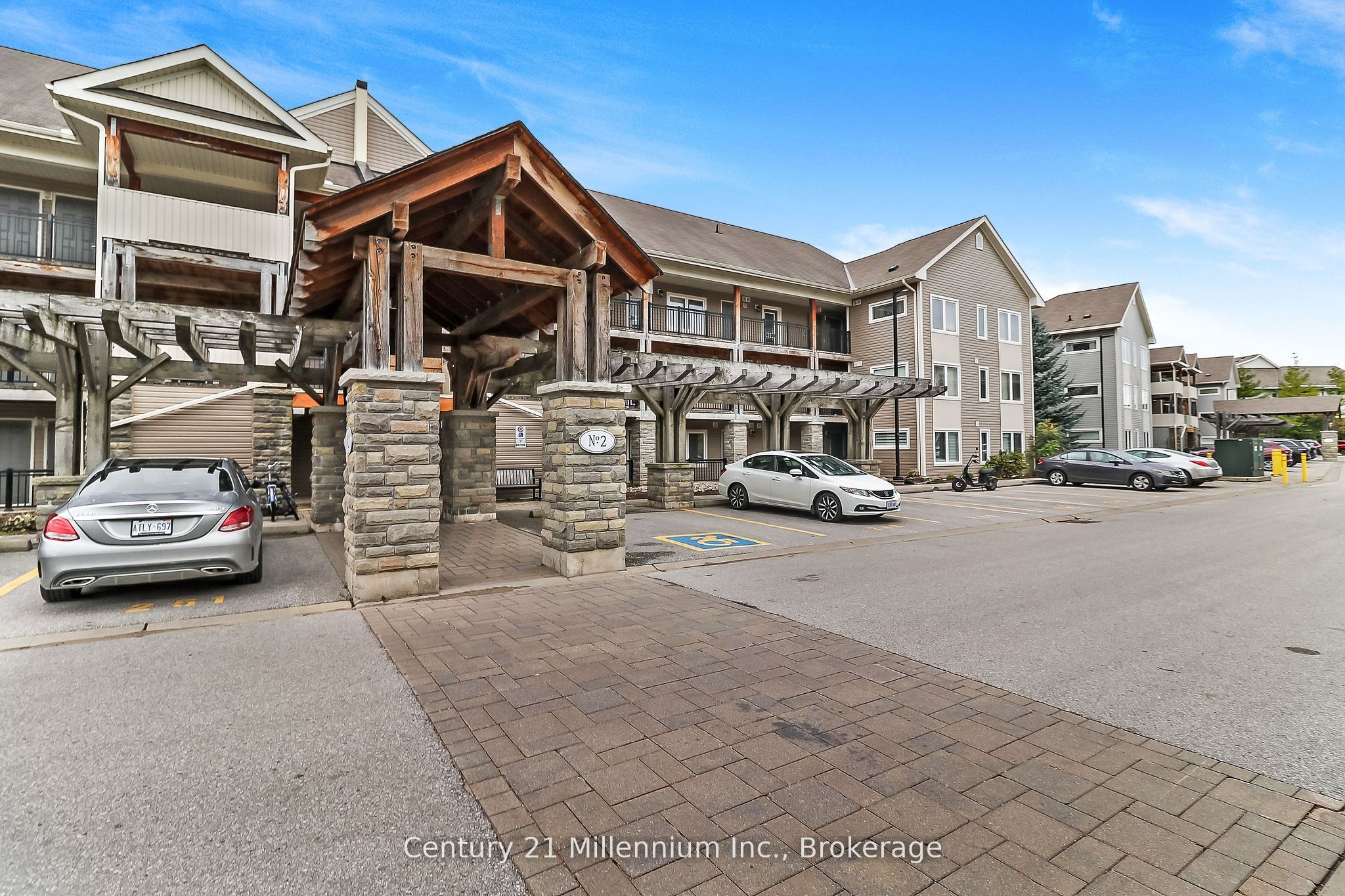 Additional image 2 of 304-2 Brandy Lane Drive, Collingwood, ON, L9Y 0X4