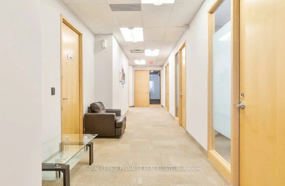 Additional image 5 of 301-C-231 Oak Park Boulevard, Oakville, ON, L6H 6M4