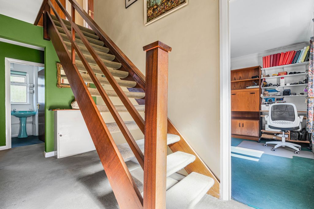 Additional image 7 of 3 bed detached house for saleCedar Way, Berkhamsted HP4