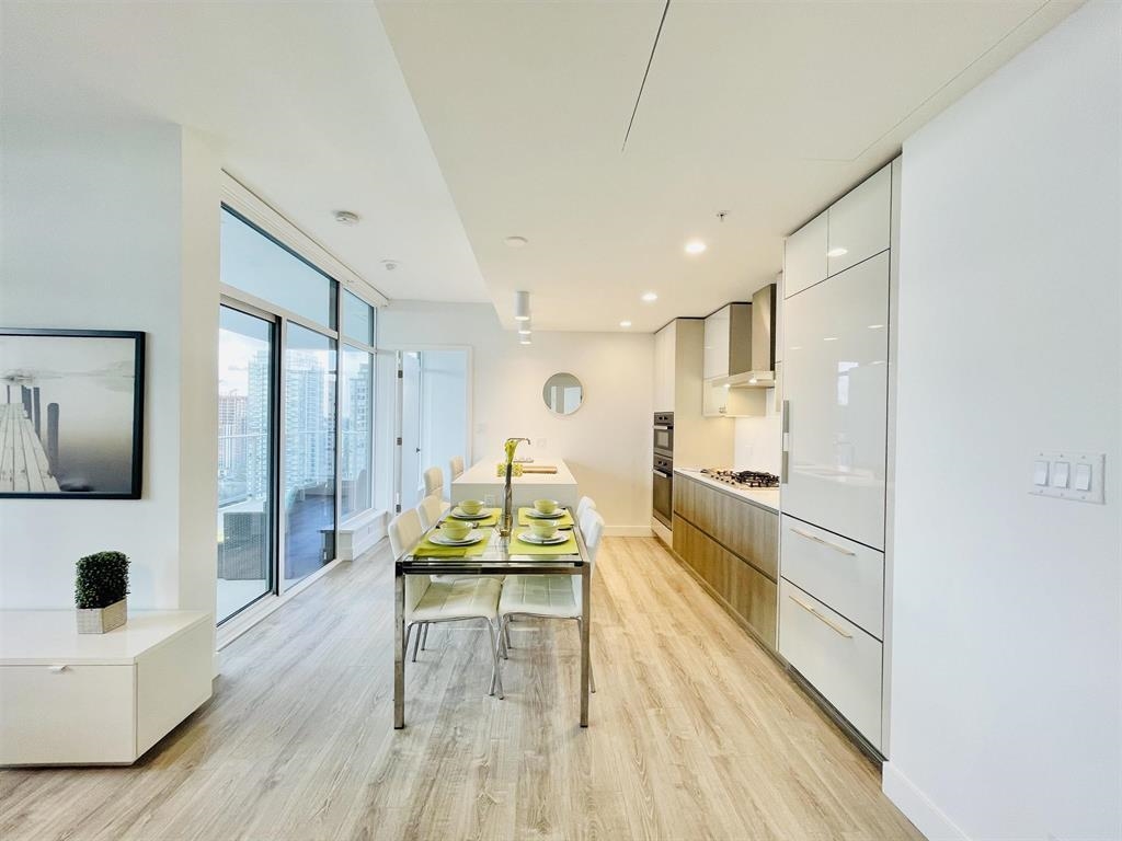 Additional image 4 of 1506-6511 Sussex Avenue, Burnaby, BC, V5H 0K5