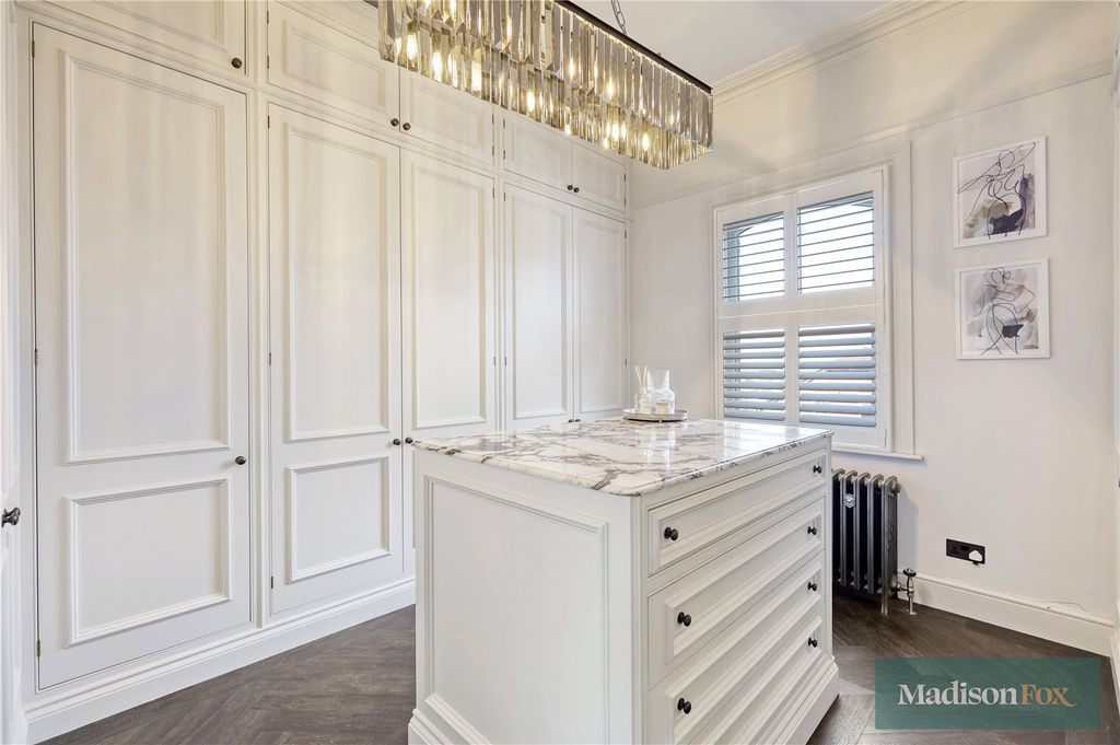 Additional image 41 of 5 bed detached house for saleQueens Road, Buckhurst Hill, Essex IG9