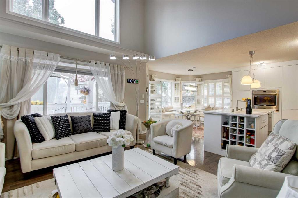 Additional image 6 of 1121 Sierra Morena Court SW, Calgary, AB, T3H 3N1
