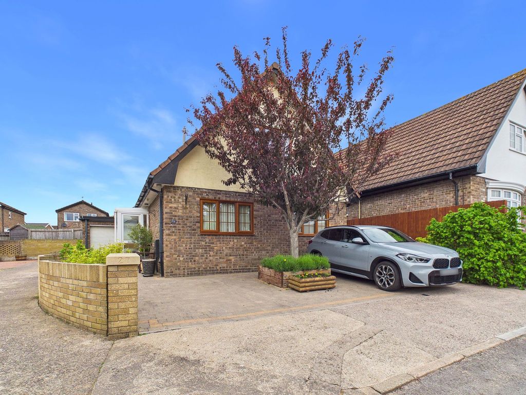 4 bed detached house for saleHeol Sirhwi, Barry CF62