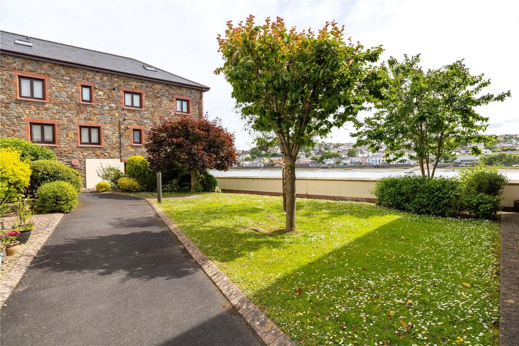 Additional image 2 of 3 bed flat for saleNew Road, Bideford, Devon EX39