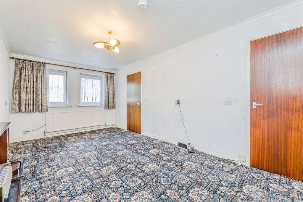 Additional image 3 of 2 bed flat for saleWordsworth Avenue, Roath, Cardiff CF24