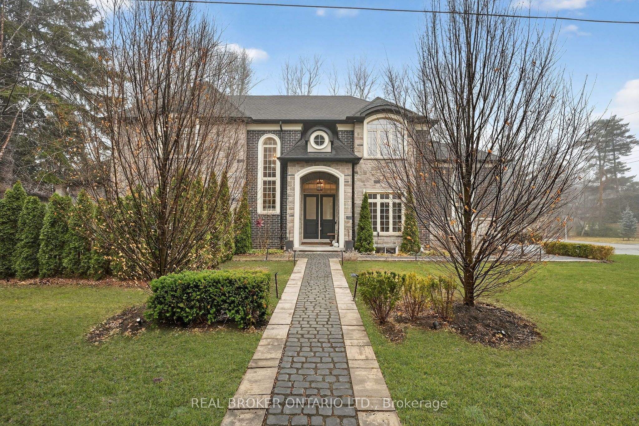 125 Central Drive, Hamilton, ON, L9G 2A3