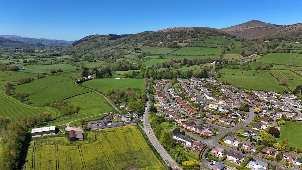 Additional image 28 of 3 bed semi-detached house for sale33 Cresta Road, Abergavenny, Monmouthshire NP7