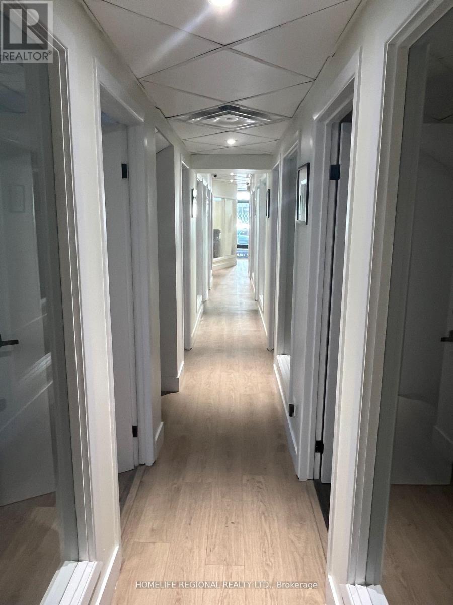 Additional image 4 of 823 College Street, Toronto, ON, M6G1C9