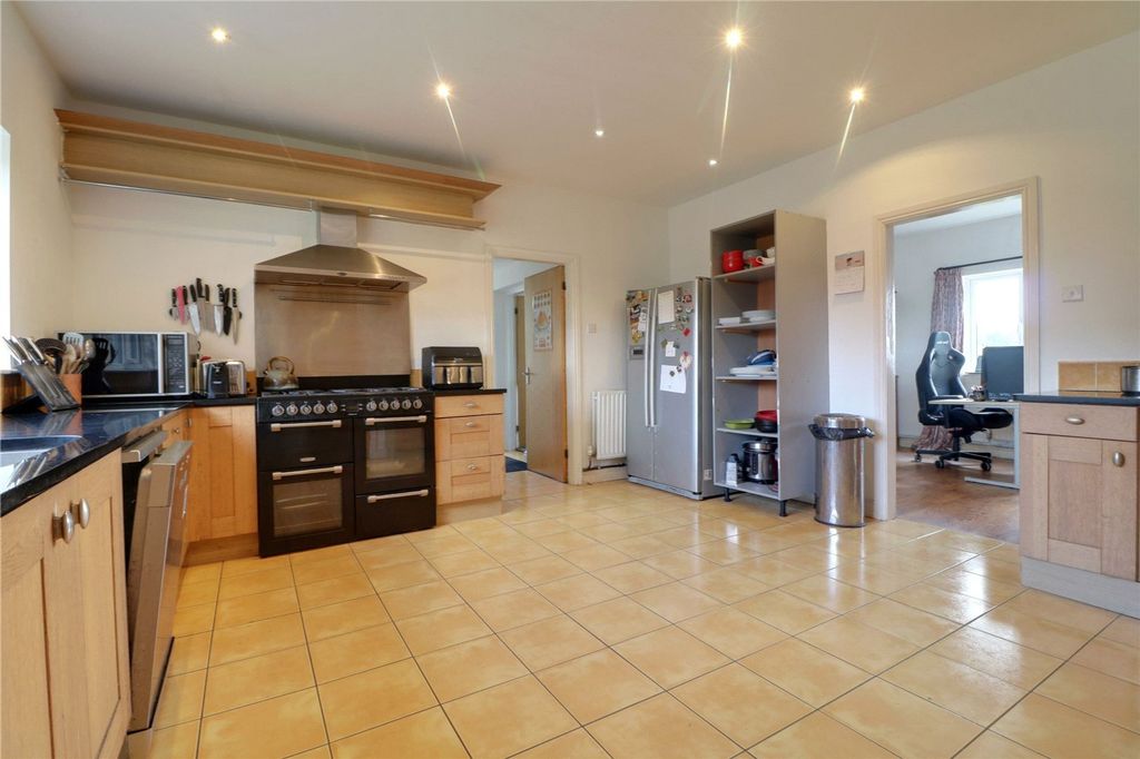 Additional image 6 of 4 bed detached house for saleSouth Street, Barnetby DN38