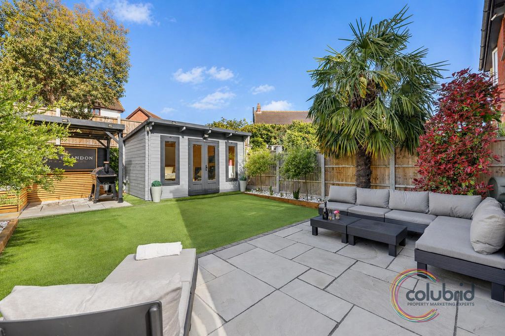 Additional image 11 of 2 bed end terrace house for salePound Lane Central, Steeple View SS15