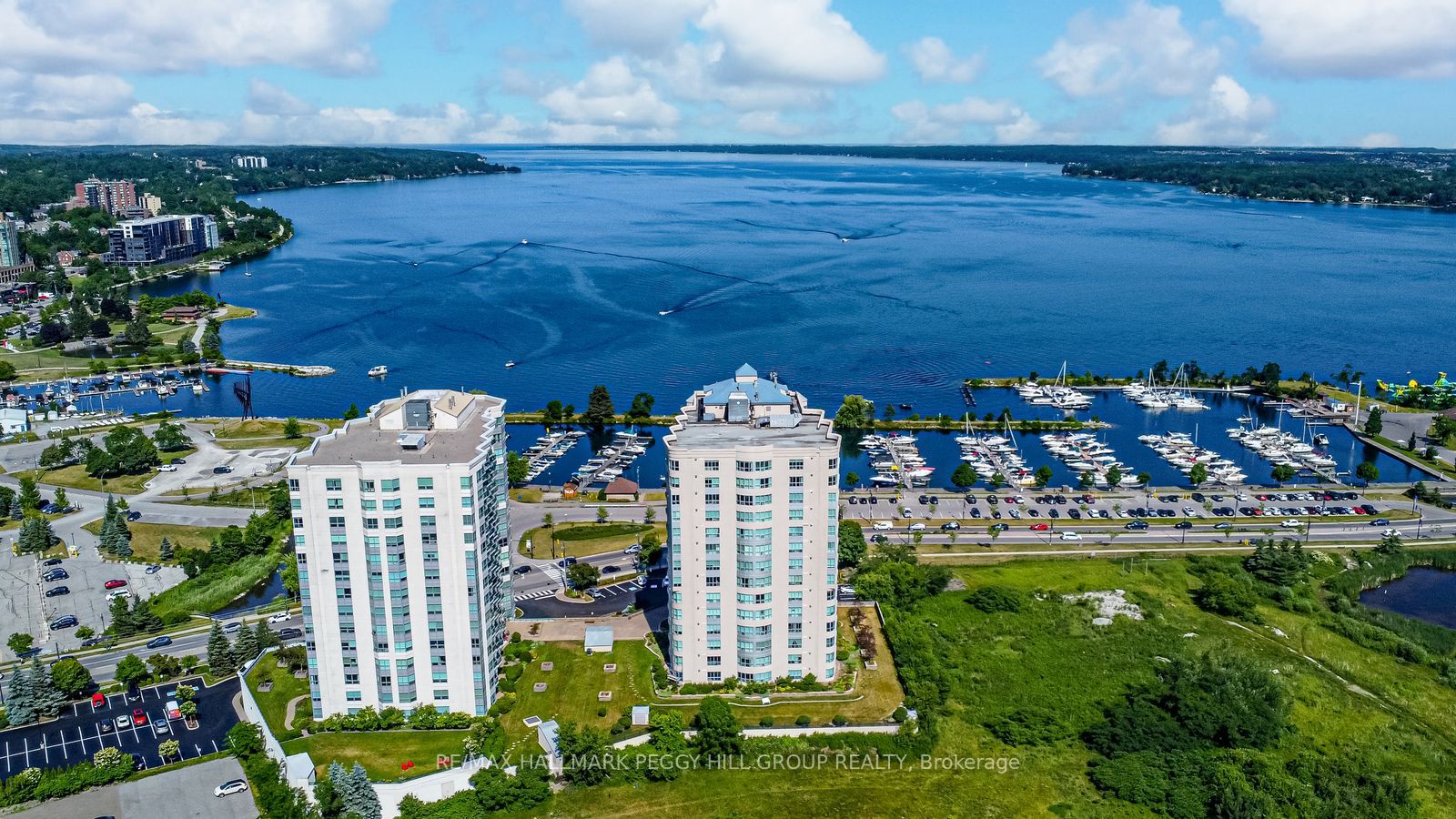 PH2/3-2 Toronto Street, Barrie, ON, L4N 9R2