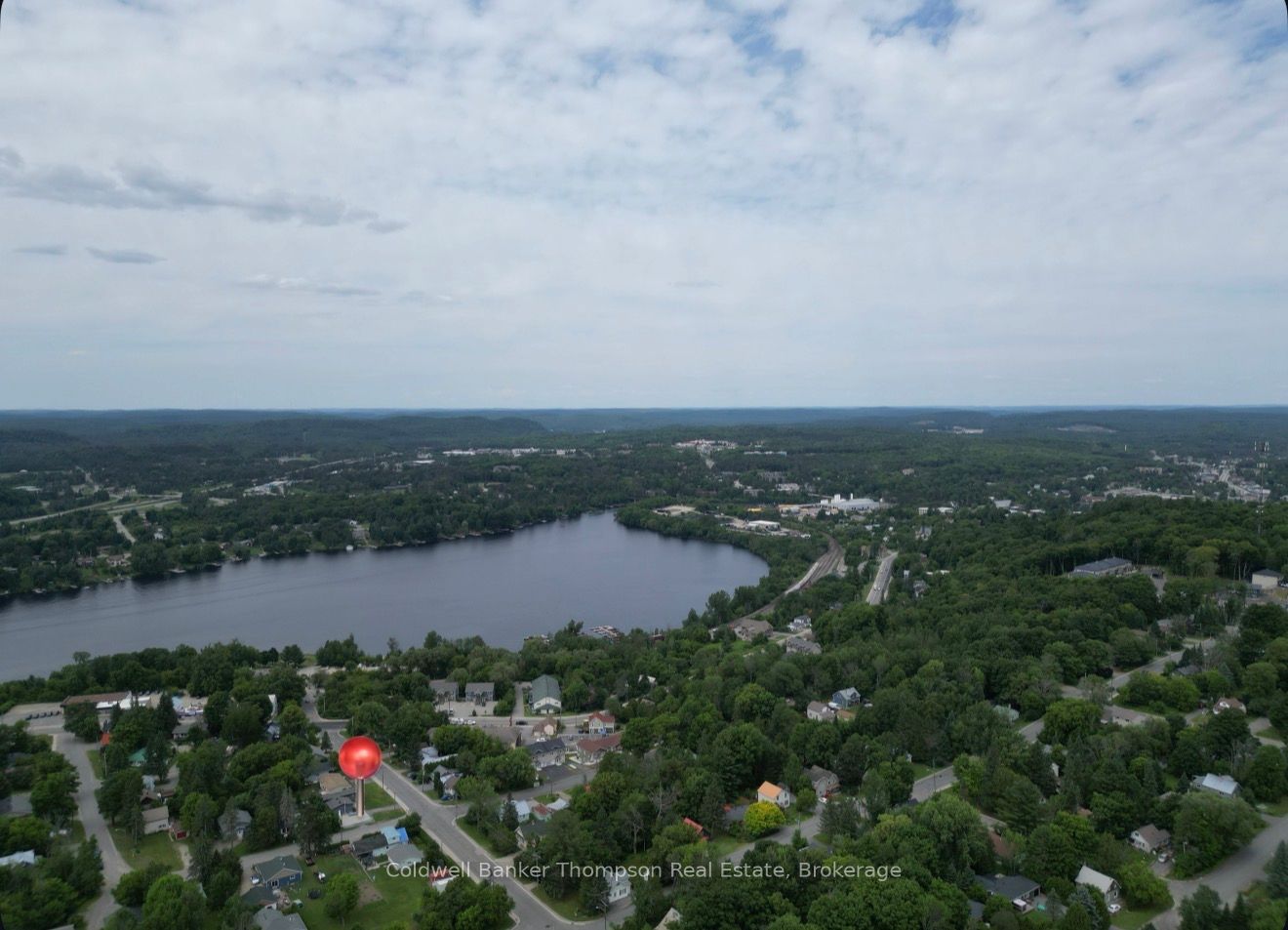 Additional image 2 of 13 Yonge Street S, Huntsville, ON, P1H 1W7