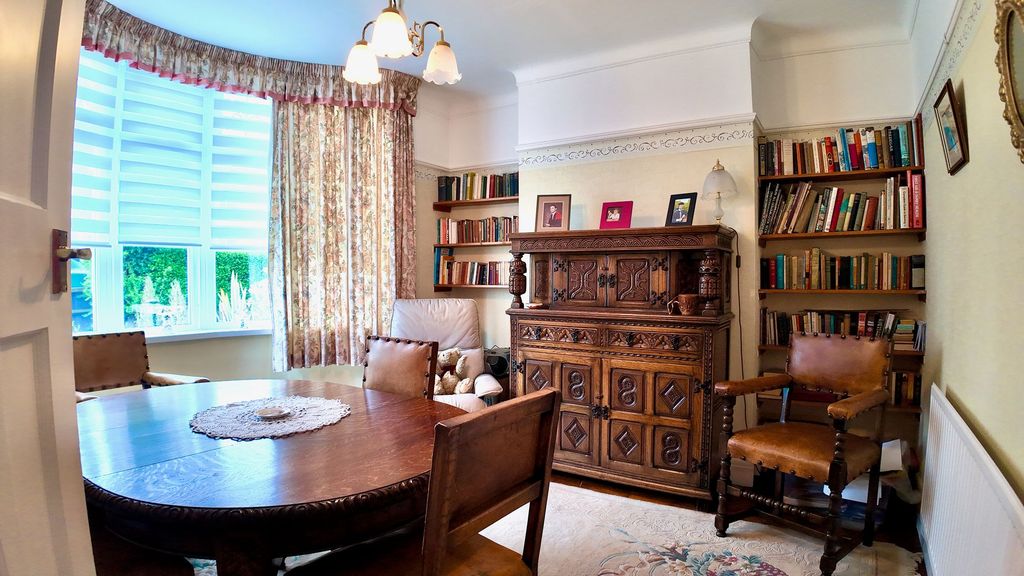 Additional image 2 of 3 bed semi-detached house for saleSunnybank Road, Blackwood NP12