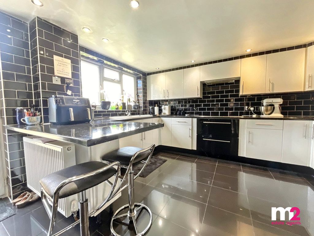 Additional image 2 of 4 bed detached house for saleCastle Oak, Usk NP15