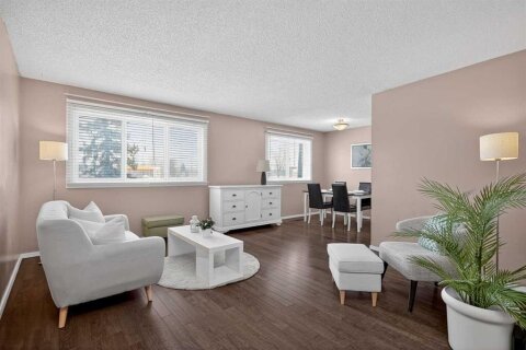 Additional image 8 of 10304 Braeside Drive SW, Calgary, AB, T2W 1B4