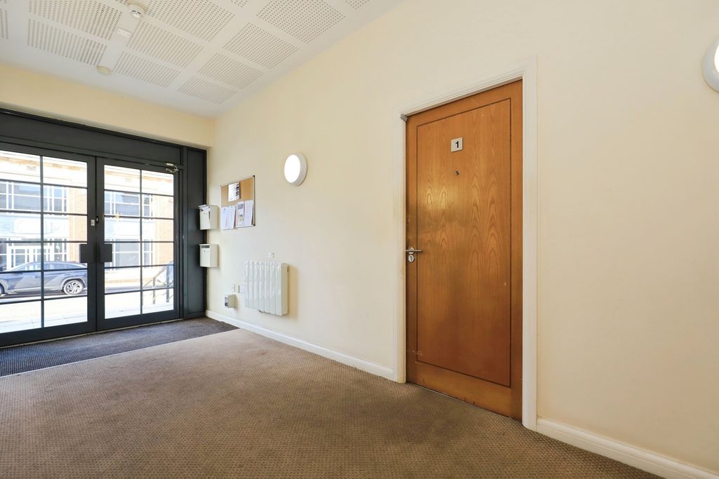 Additional image 9 of 2 bed flat for saleCastle Road, Kidderminster, Worcestershire DY11