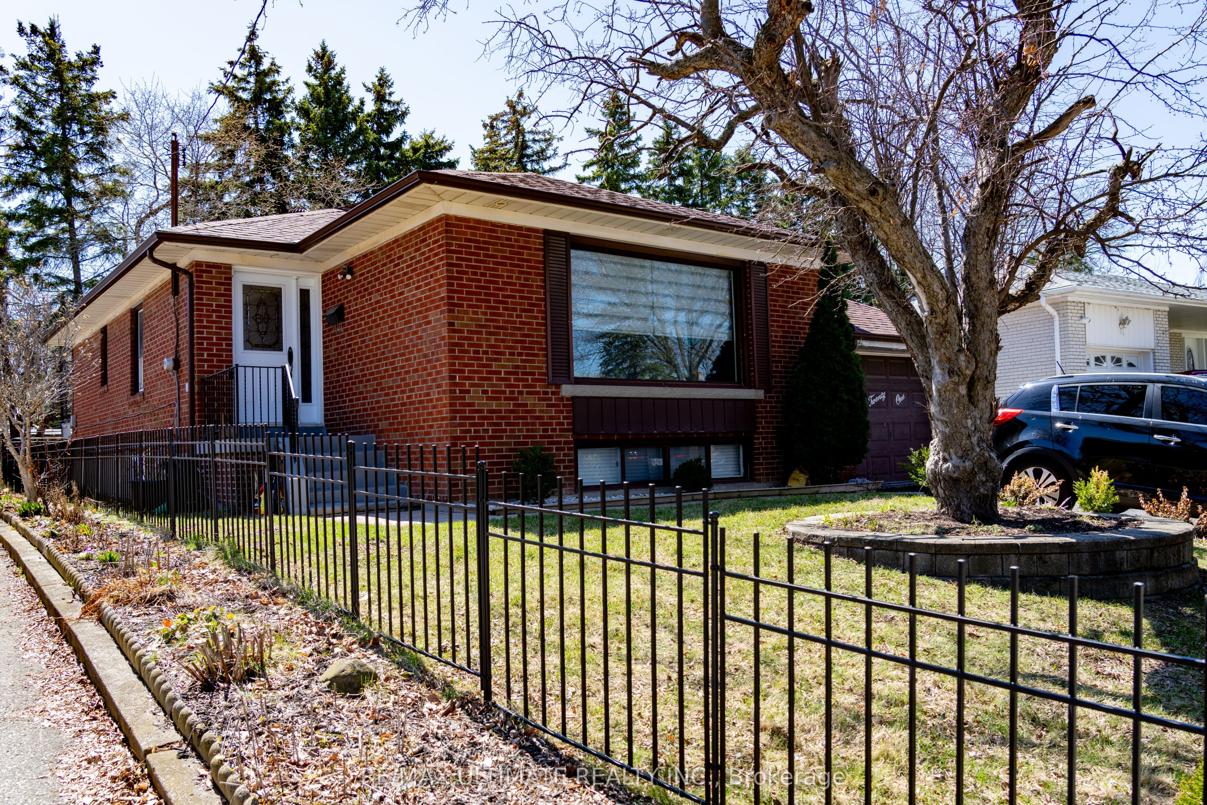 Additional image 3 of 21 Benway Drive, Toronto, ON, M9W 1Z2