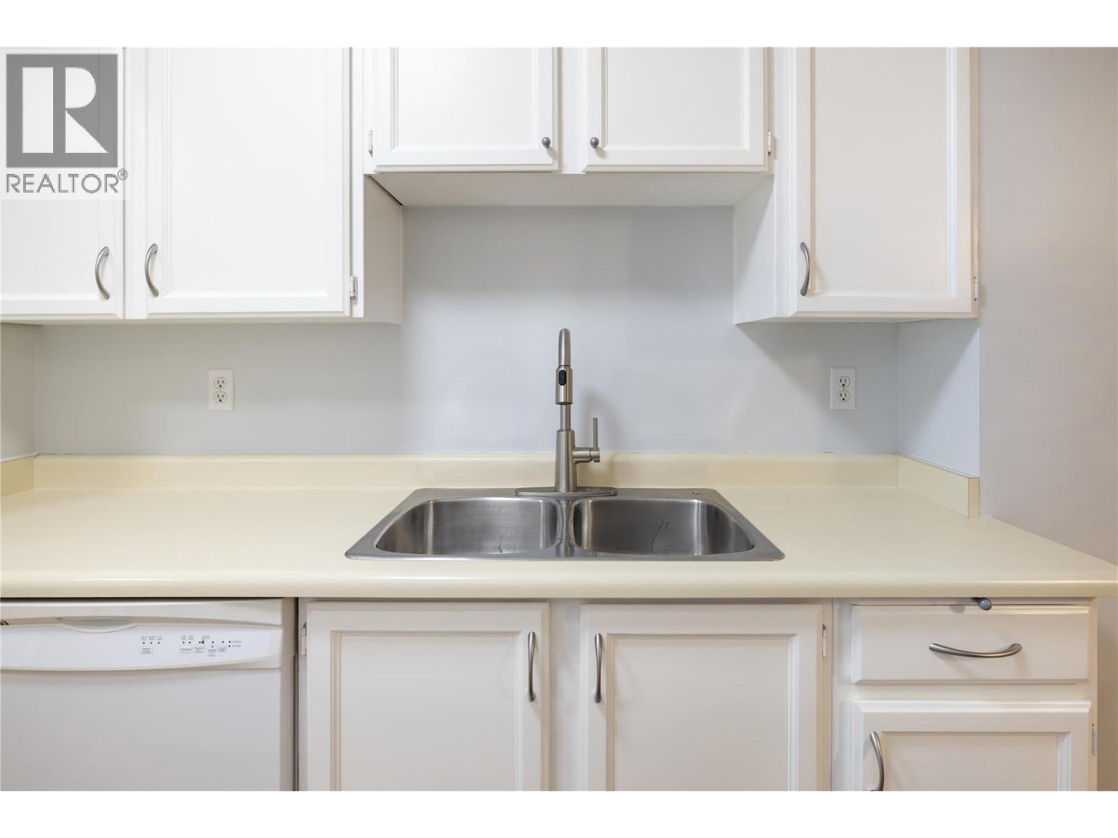 Additional image 4 of 305-575 Sutherland Avenue, Kelowna, BC, V1Y8Y1