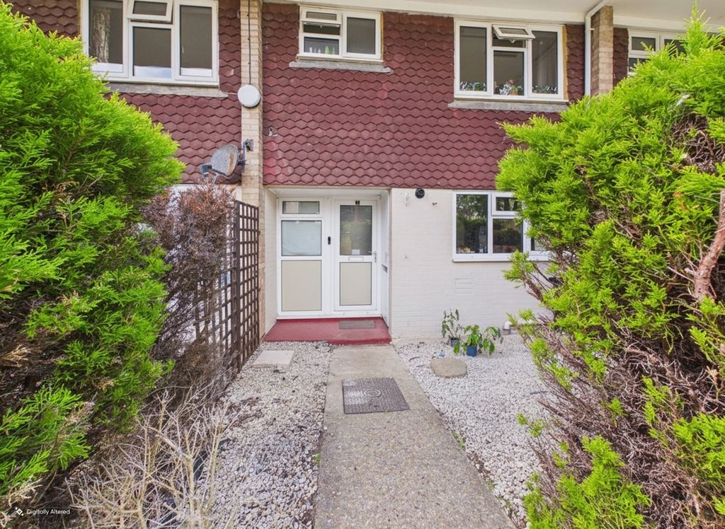 2 bed maisonette for saleKildare Close, Bordon, Hampshire GU35