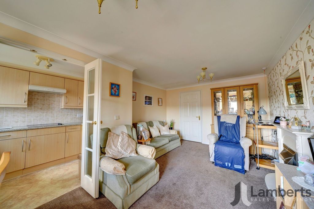 Additional image 6 of 1 bed flat for saleNew Road, Studley B80