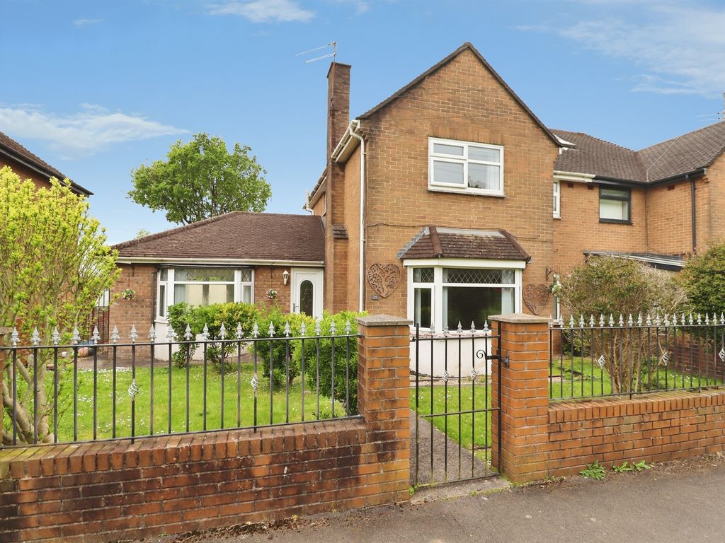 4 bed semi-detached house for saleAxbridge Crescent, Llanrumney, Cardiff CF3