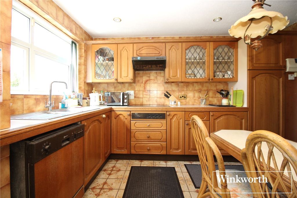 Additional image 5 of 4 bed end terrace house for saleHartfield Avenue, Elstree, Borehamwood, Hertfordshire WD6