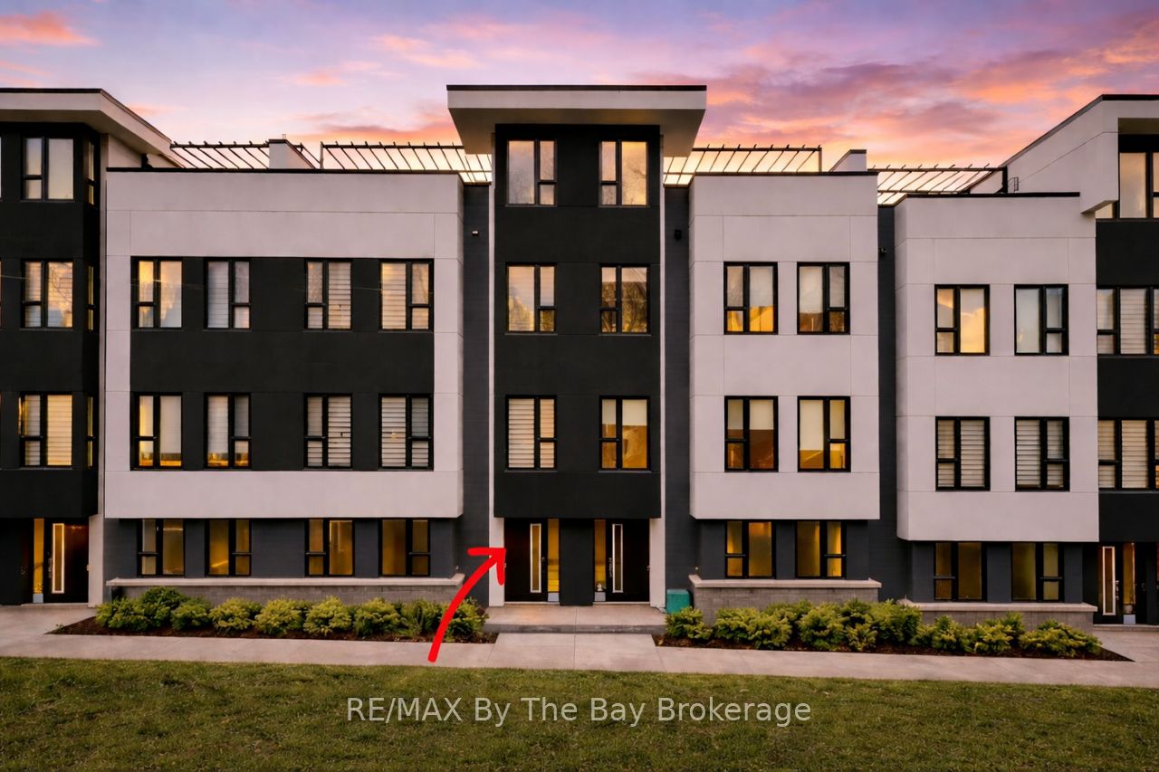 8 Bru Lor Lane, Orillia, ON, L3V 8P4