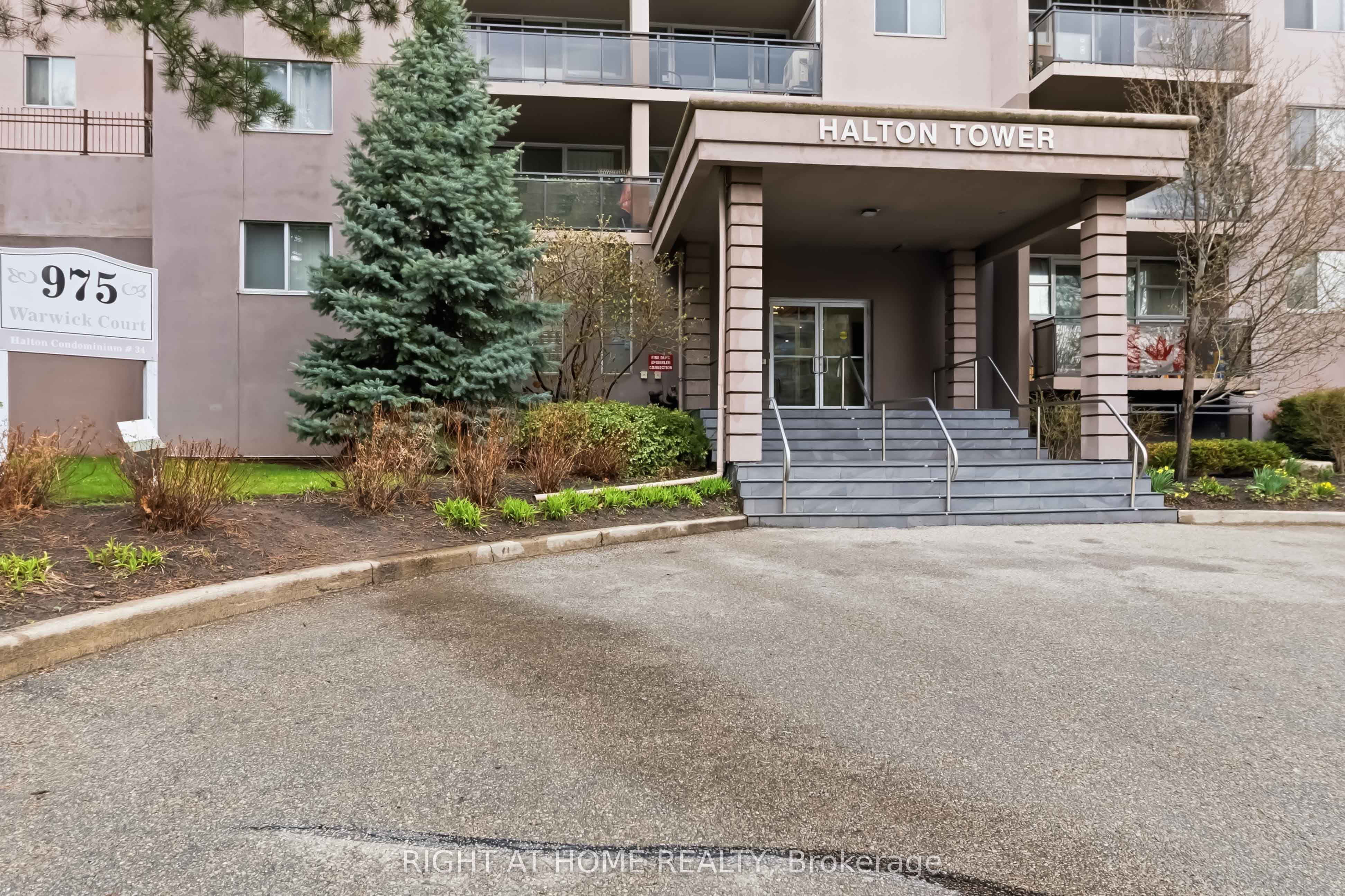 Additional image 3 of 1706-975 Warwick Court, Burlington, ON, L7T 3Z7
