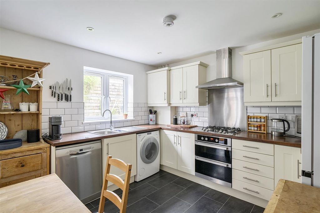4 bed detached house for saleDukes Way, Axminster EX13 photo 3