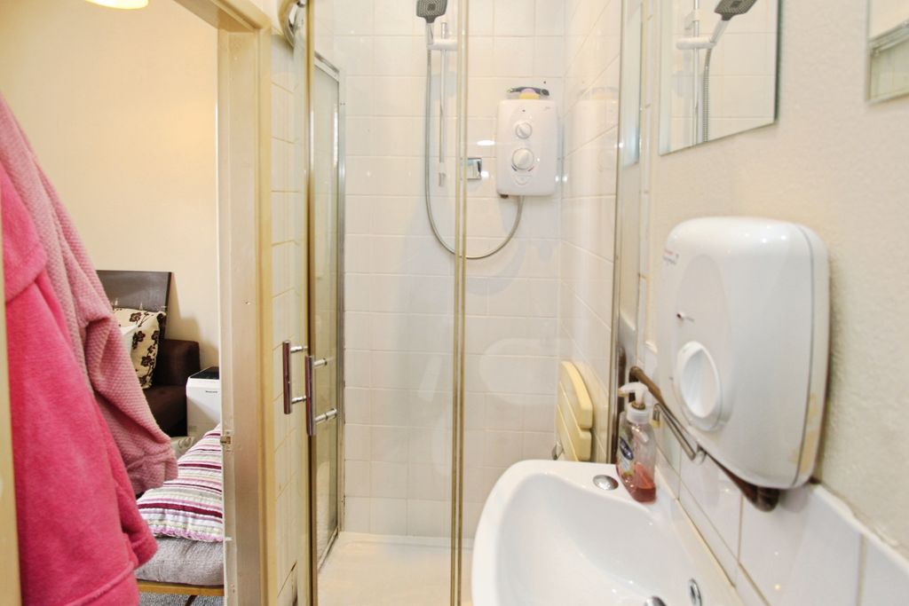 Additional image 6 of 2 bed flat for saleVictoria Street, Long Eaton, Long Eaton NG10