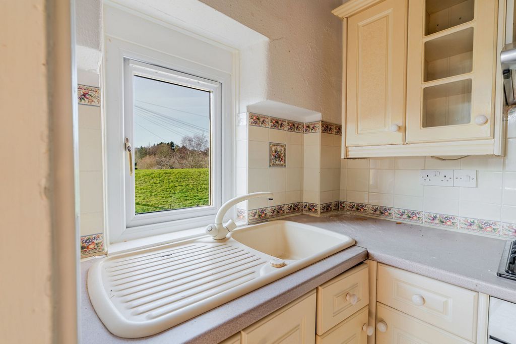 Additional image 15 of 4 bed flat for sale2 Flat 2 Braefoot Terrace, Edinburgh EH16