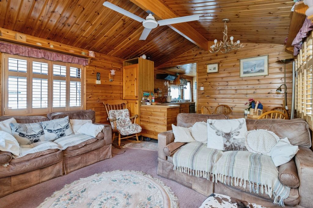 2 bed detached bungalow for saleDartbridge Manor, Dart Bridge Road, Buckfastleigh TQ11 photo 3
