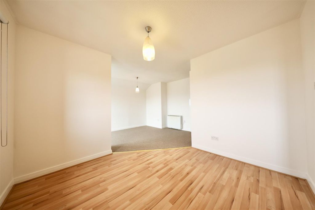 Additional image 7 of 1 bed flat for saleKingston Street, Hull HU1