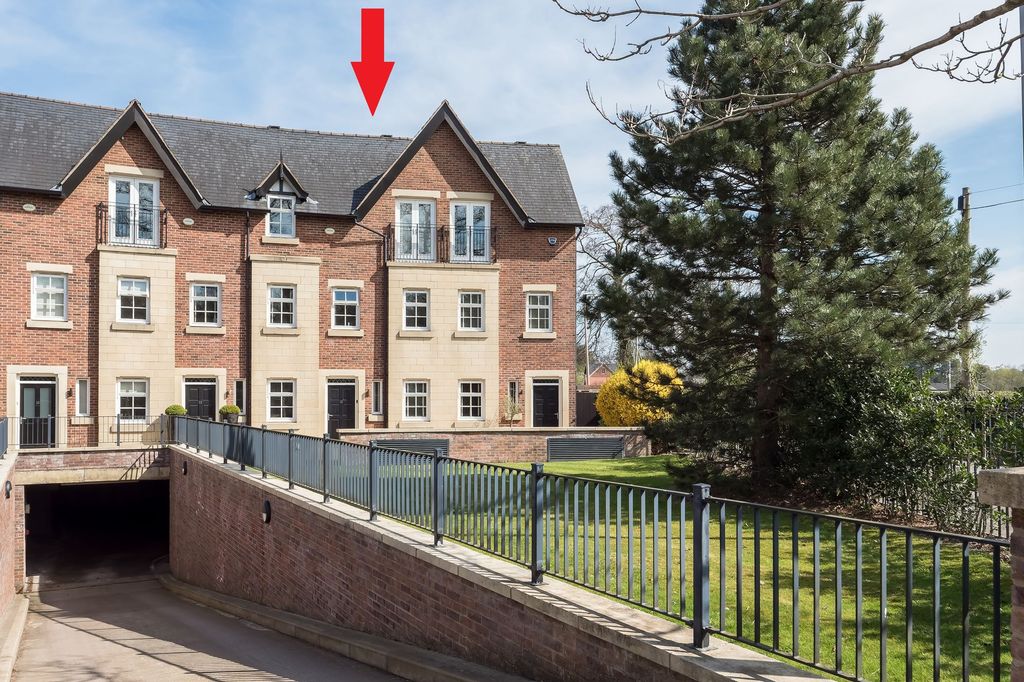 3 bed terraced house for saleMerrymans Lane, Alderley Edge SK9