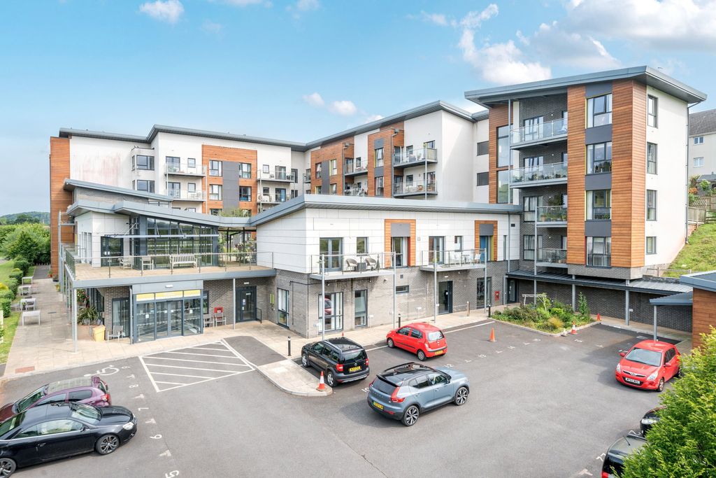 2 bed flat for saleQuayside, Totnes TQ9