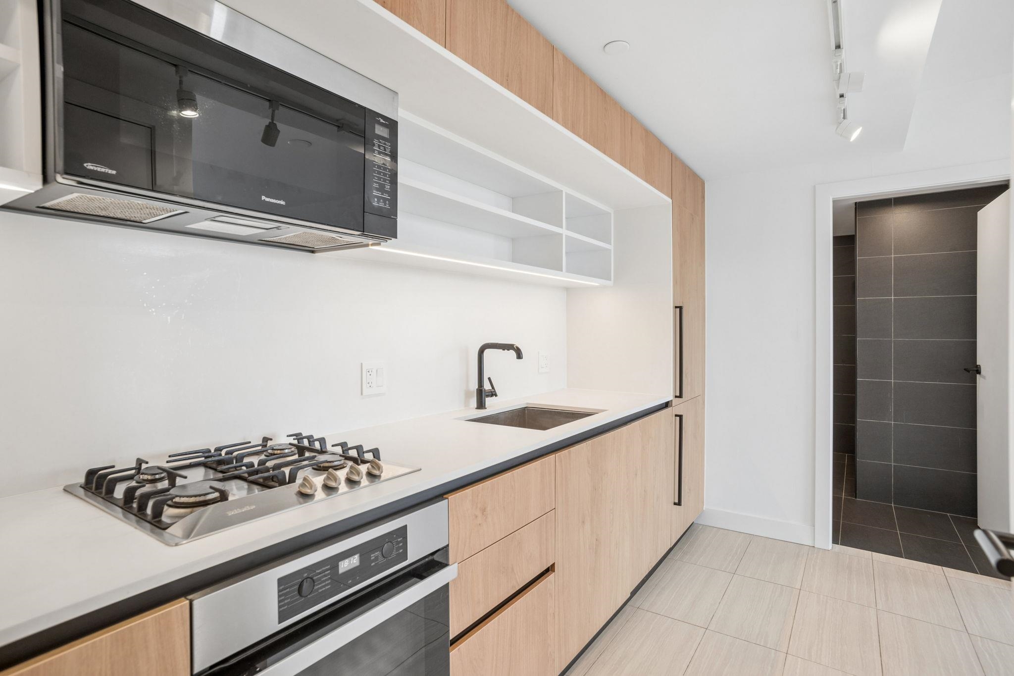 Additional image 4 of 804-5058 Joyce Street, Vancouver, BC, V5R 0J9