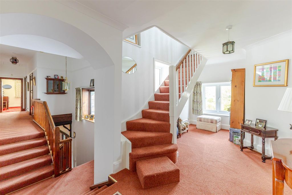 Additional image 20 of 6 bed detached house for saleCollington Avenue, Bexhill-On-Sea TN39