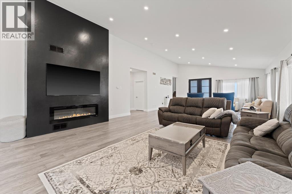 Additional image 6 of 2585 Kenora Street, Windsor, ON, N9B1Y3