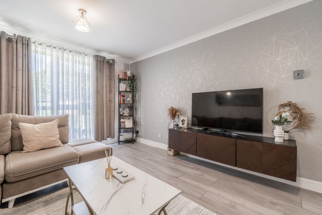 Additional image 3 of 1 bed flat for saleEssenden Road, Belvedere, Kent DA17
