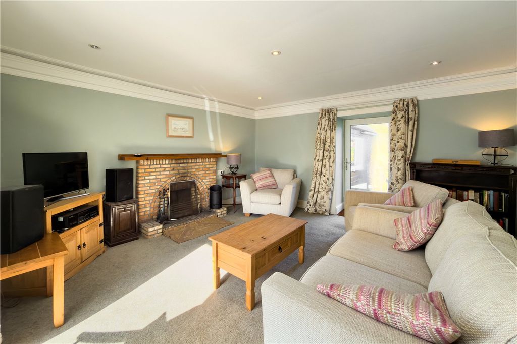 Additional image 13 of 3 bed terraced house for saleThe Pink House, Cooper Street, Plockton, Highland IV52