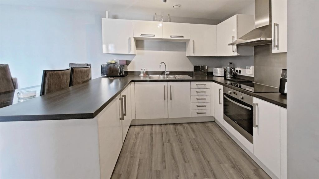 Additional image 5 of 2 bed flat for saleLittle Brights Road, Belvedere DA17