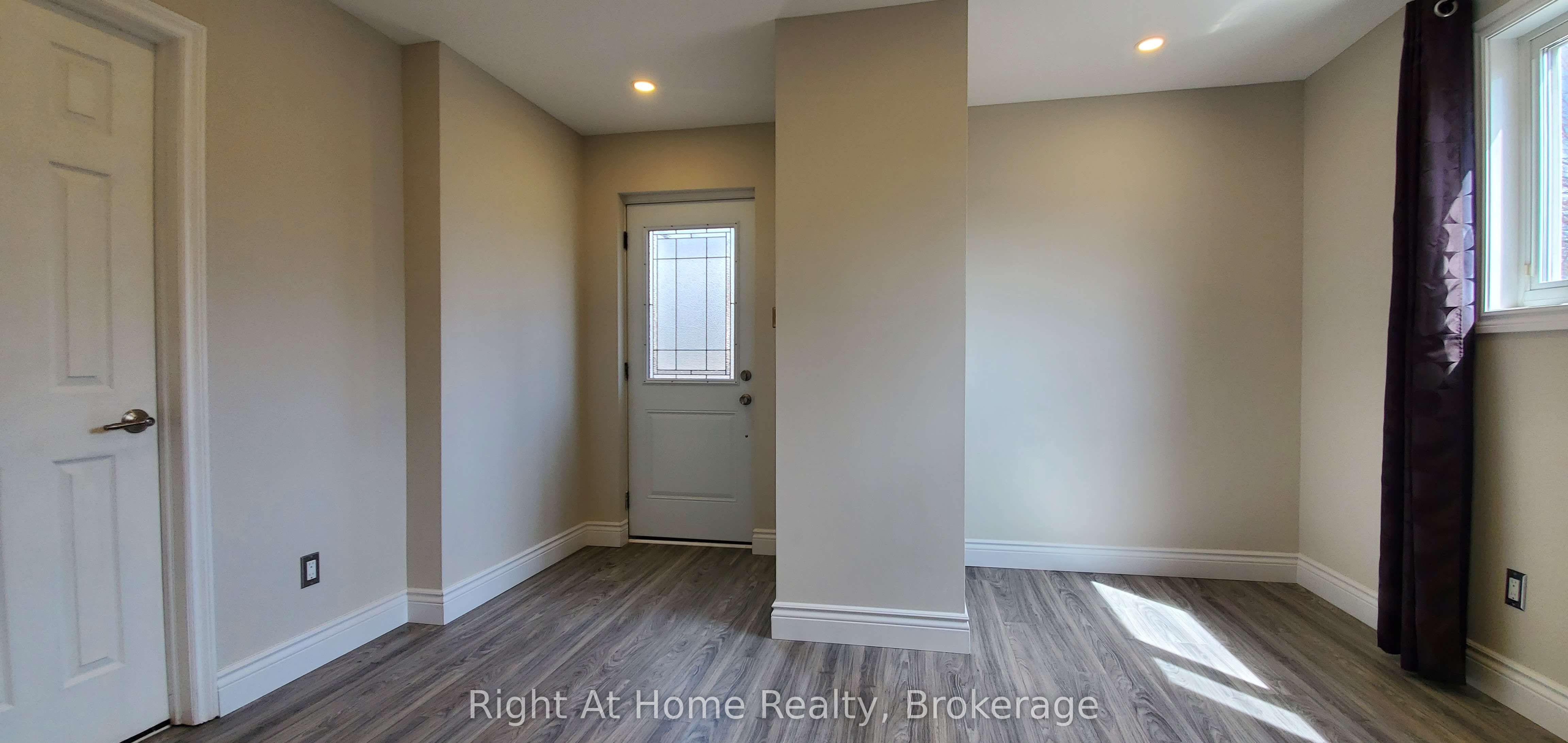 Additional image 4 of Unit 2-2192 Bridge Road, Oakville, ON, L6L 2G3